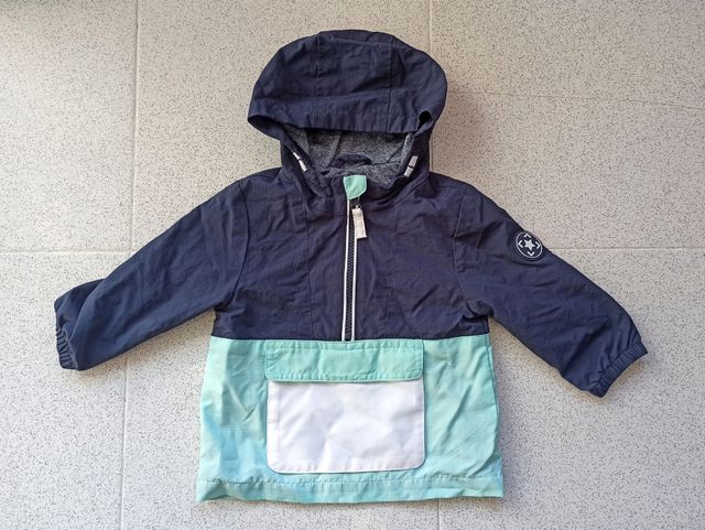 Chaqueta Primark. Talla 6-9 meses.
