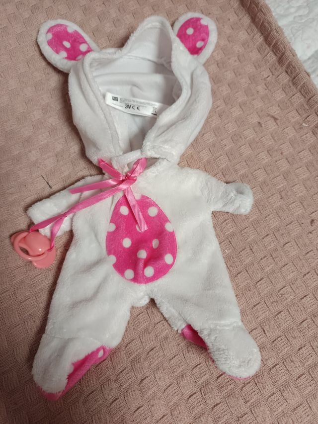 Bebe llorón otra ropita