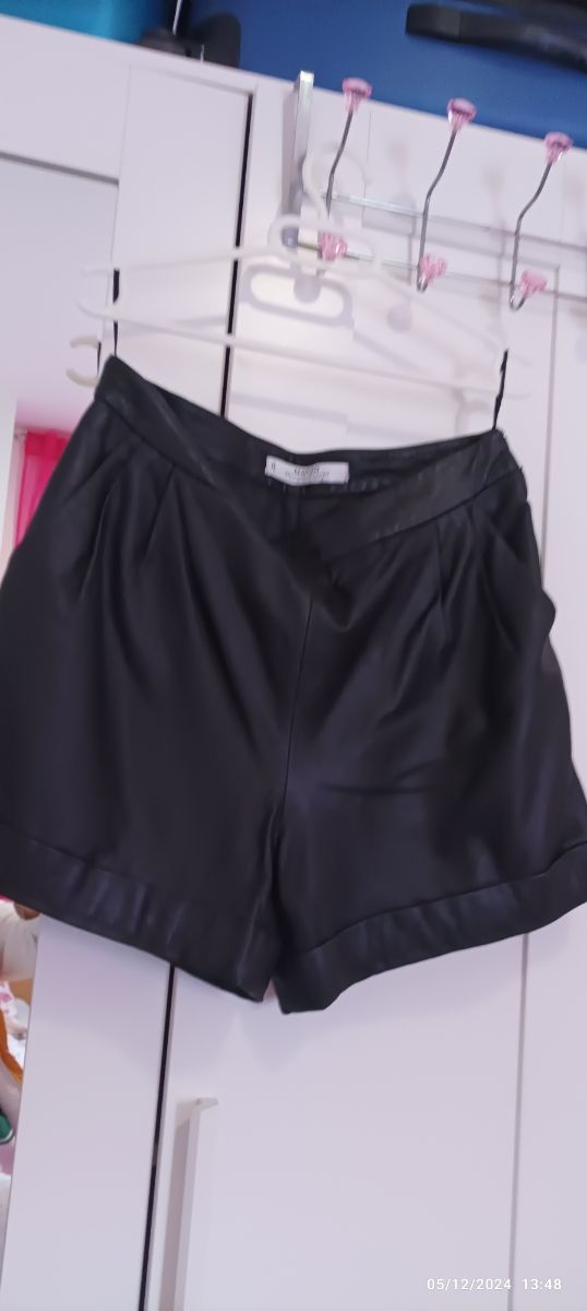 Pantalones cortos piel