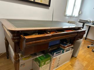 Escritorio antiguo estilo francés