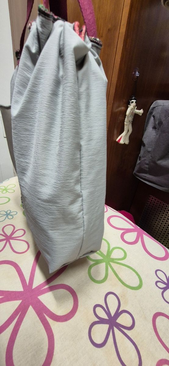 Bolso de motivos étnicos