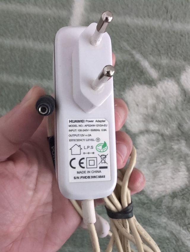 Adaptador corriente 12V 2A