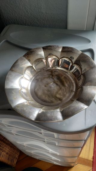 Paneras plateadas para restaurar