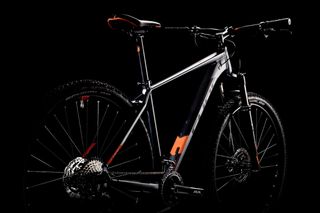 Bicicleta de montaña CUBE ACID "Nueva" 