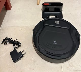 Robot Aspirador fregasuelos Lefant 210B.