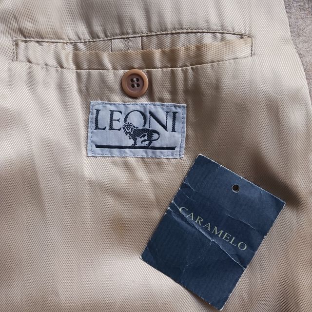 Chaqueton lana marca Caramelo, talla 52