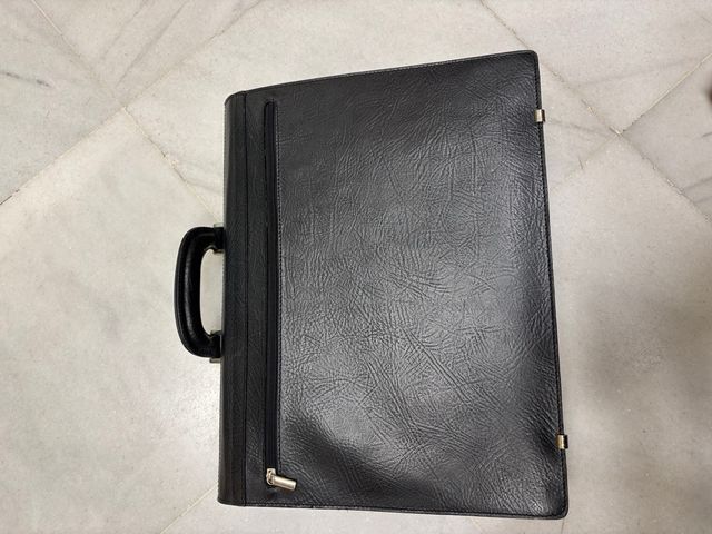 Maletin piel de Ubrique negro