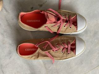 Zapatillas Converse doradas
