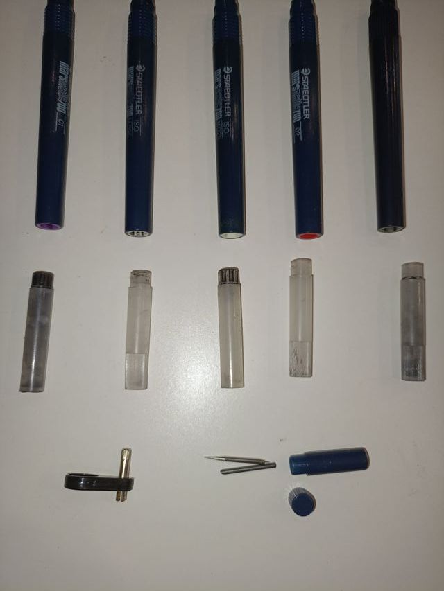 CAJA ACCESORIOS PLUMILLAS STAEDLER MARS MATIC 700