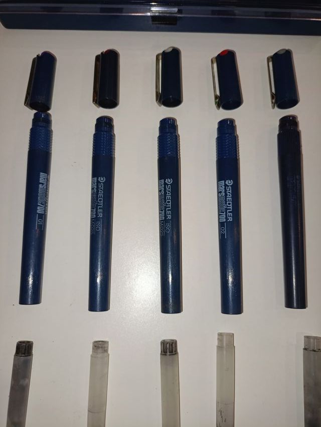 CAJA ACCESORIOS PLUMILLAS STAEDLER MARS MATIC 700