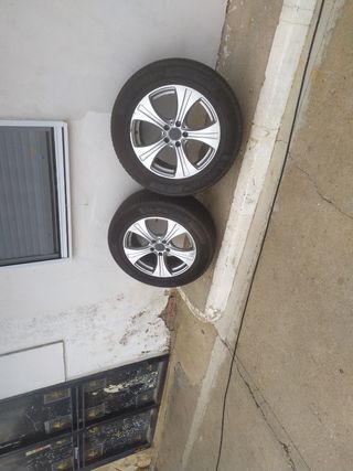 Ruedas Mercedes.. Usadas nuevas.. 4 ruedas