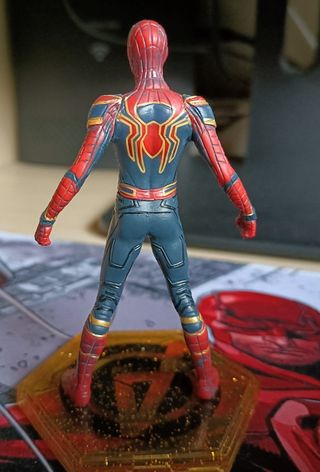 Lote 4 figuritas Vengadores Disney