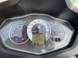 Scooter Sym 300