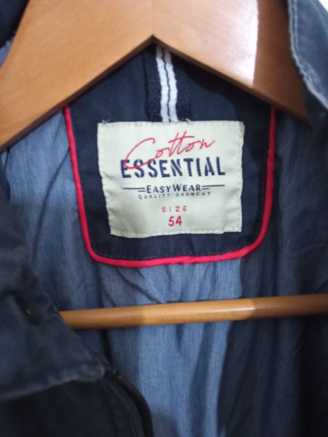 Chaqueta bomber. Easy Wear.