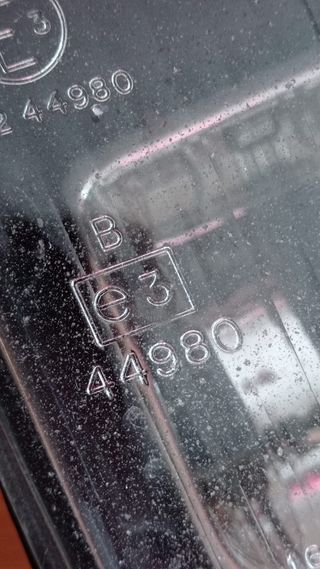 Luz antiniebla delantero izquierdo Fiat Uno MK2.