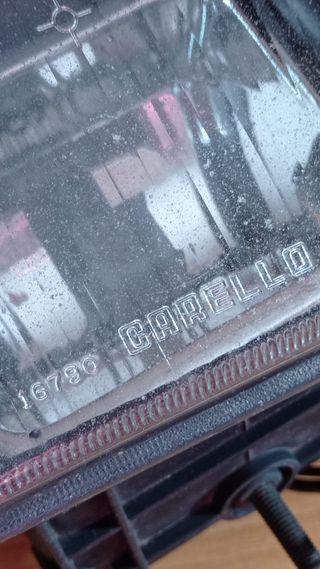 Luz antiniebla delantero izquierdo Fiat Uno MK2.