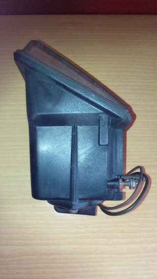 Luz antiniebla delantero izquierdo Fiat Uno MK2.
