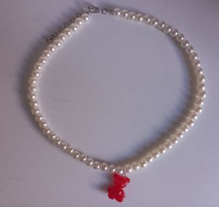 Collar de perlas ositos mini rojo