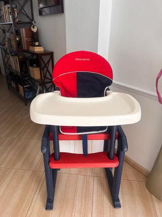 TRONA DE BEBÉ CONVERTIBLE EN MESA Y SILLÓN