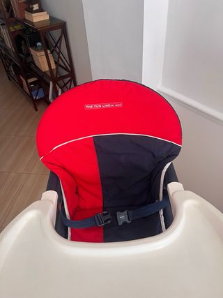 TRONA DE BEBÉ CONVERTIBLE EN MESA Y SILLÓN