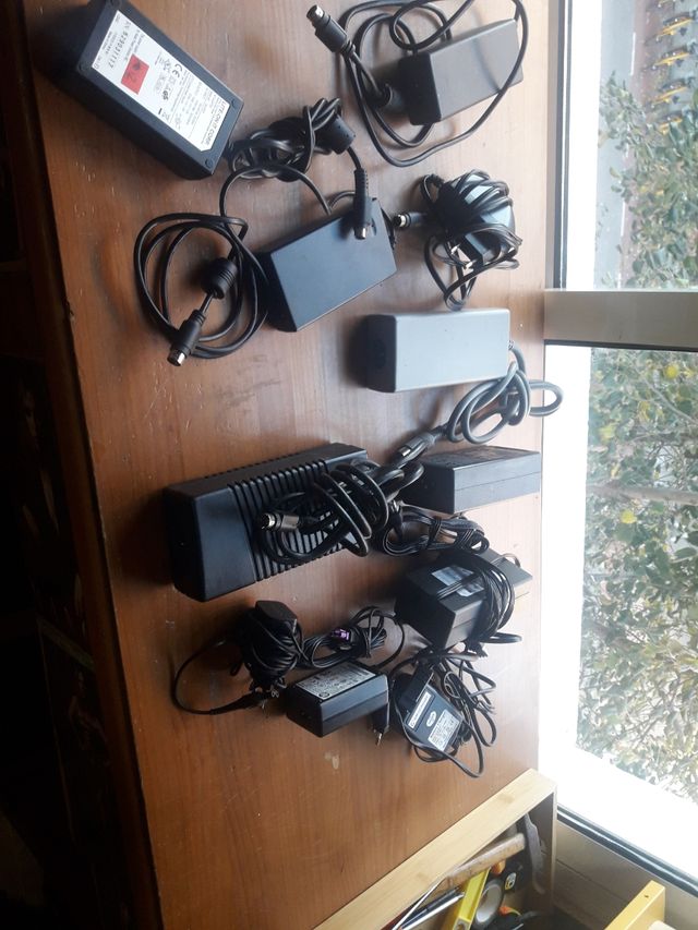 Lote cargadores varios