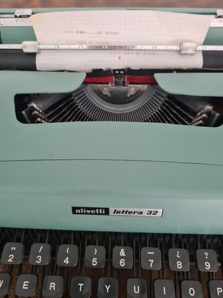 " OFERTA" Máquina de ESCRIBIR (Antigua)