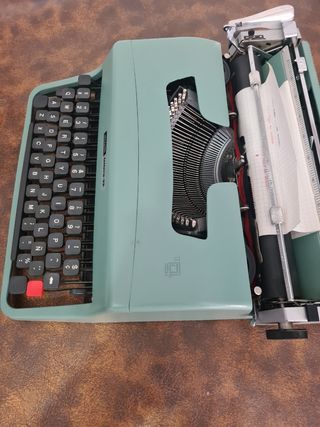 " OFERTA" Máquina de ESCRIBIR (Antigua)