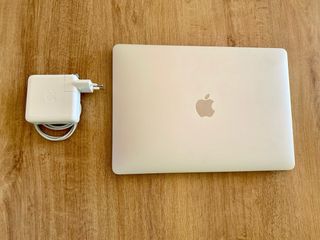 Macbook Pro i7 16Gb Ram 256gb 2020