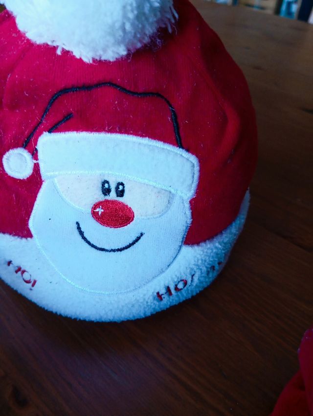 Gorro de Papá Noel y Patucos