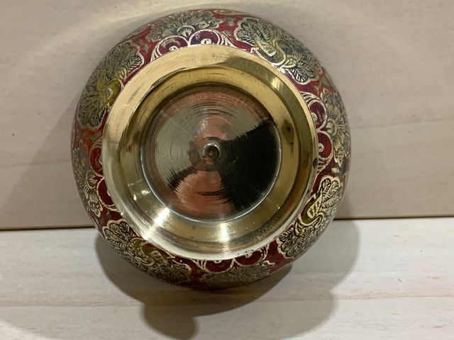 Ciotola vintage in ottone e smalto decorato