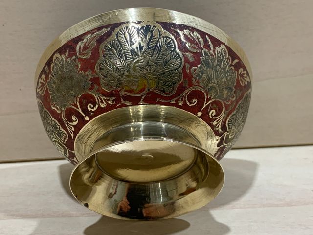 Ciotola vintage in ottone e smalto decorato