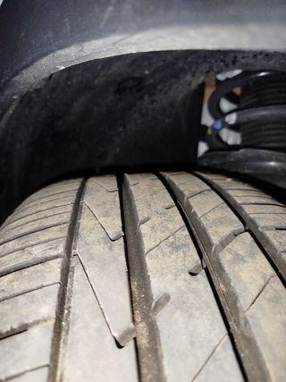 Neumático Hankook 235-50 R19 99v