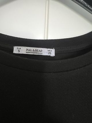 Vestido negro de Pull&Bear