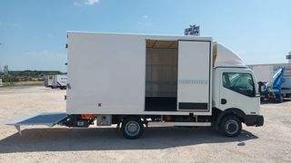 NISSAN NT400 2018 MOTOR 3.000 130CV PLATAFORMA