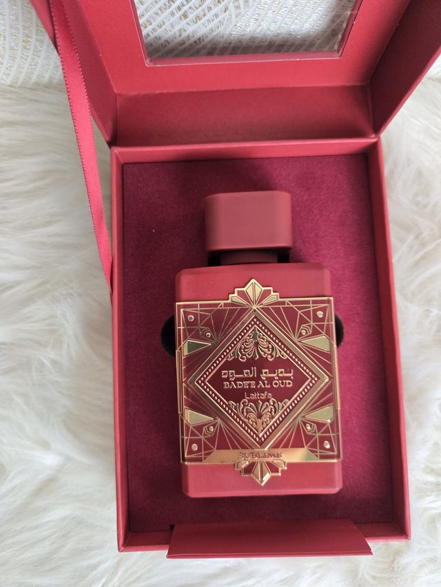 PERFUME ÁRABE BADEE AL OUD (ROJO) 100ML