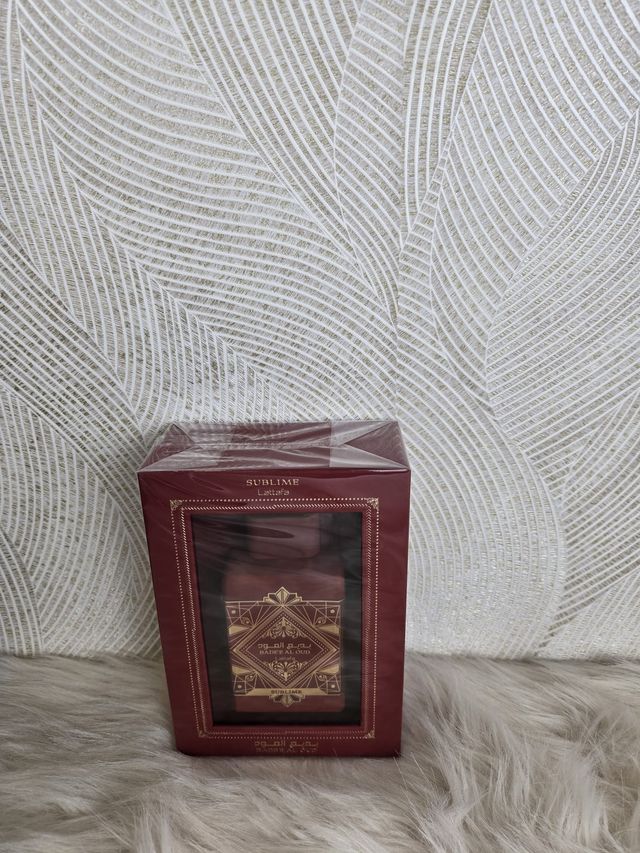 PERFUME ÁRABE BADEE AL OUD (ROJO) 100ML