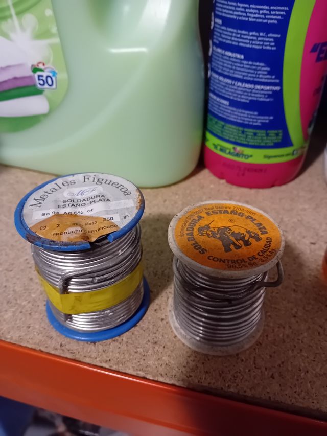2 Rollos  estaño sn94%  ag 6