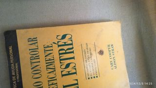 COLECCIÓN DE LIBROS  Y UNa DE TOMOS D.SEMANA SANTA