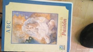 COLECCIÓN DE LIBROS  Y UNa DE TOMOS D.SEMANA SANTA