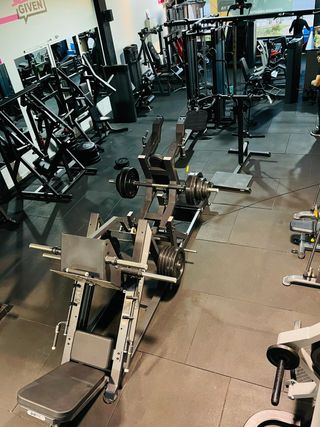 MAQUINAS PARA GIMNASIO