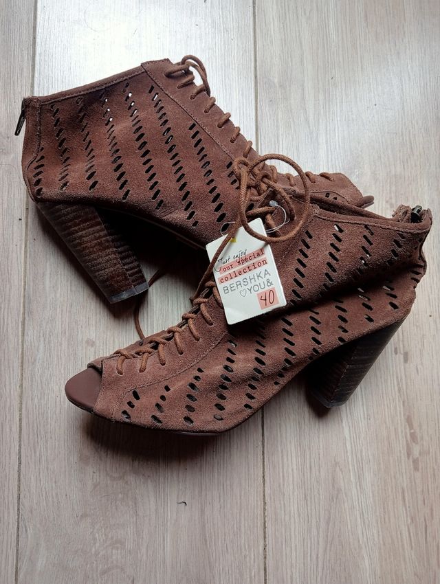 BOTINES ZARA DE ANTE MARRÓN, NUEVOS