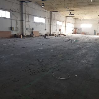 Nave de 200 metros se alquila.