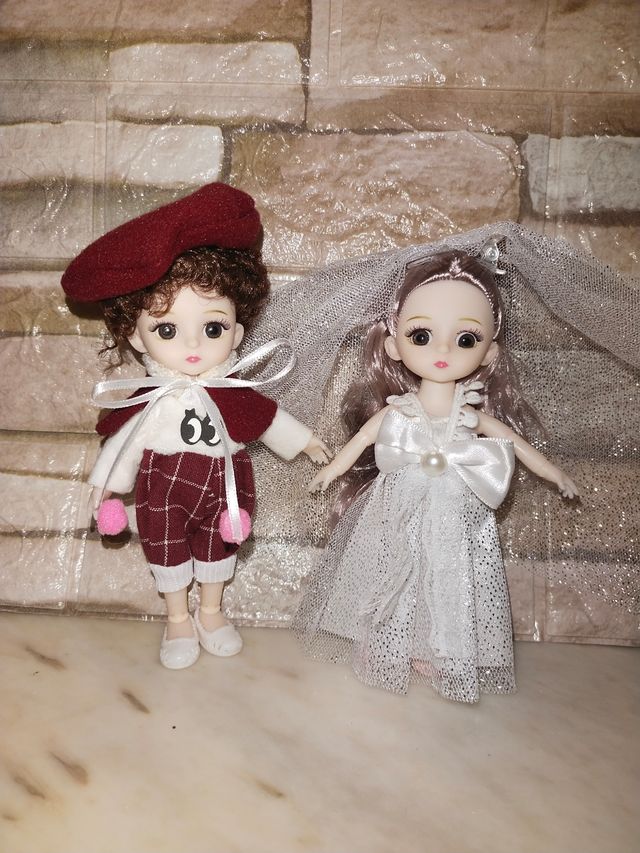 Dos muñecas BJD pequeñas