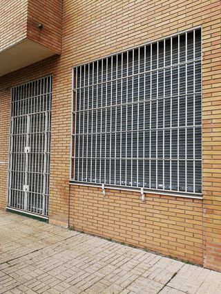 PERSIANAS METALICAS, CIERRES Y REJAS 