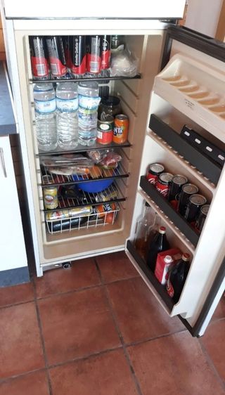 Nevera y congelador  gas butano Taver