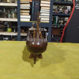 MAQUETA DE BARCO DE PESCA