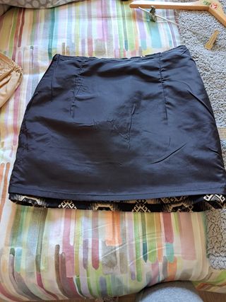 Falda corta estampada de Mango