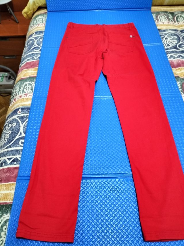 Pantalón rojo niño 