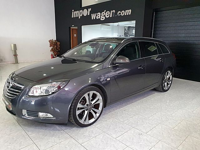Opel Insignia Tourer 180cv, único propietario....