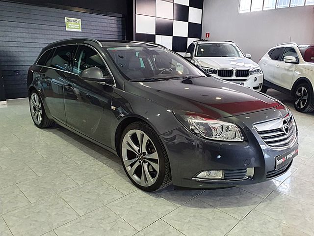 Opel Insignia Tourer 180cv, único propietario....